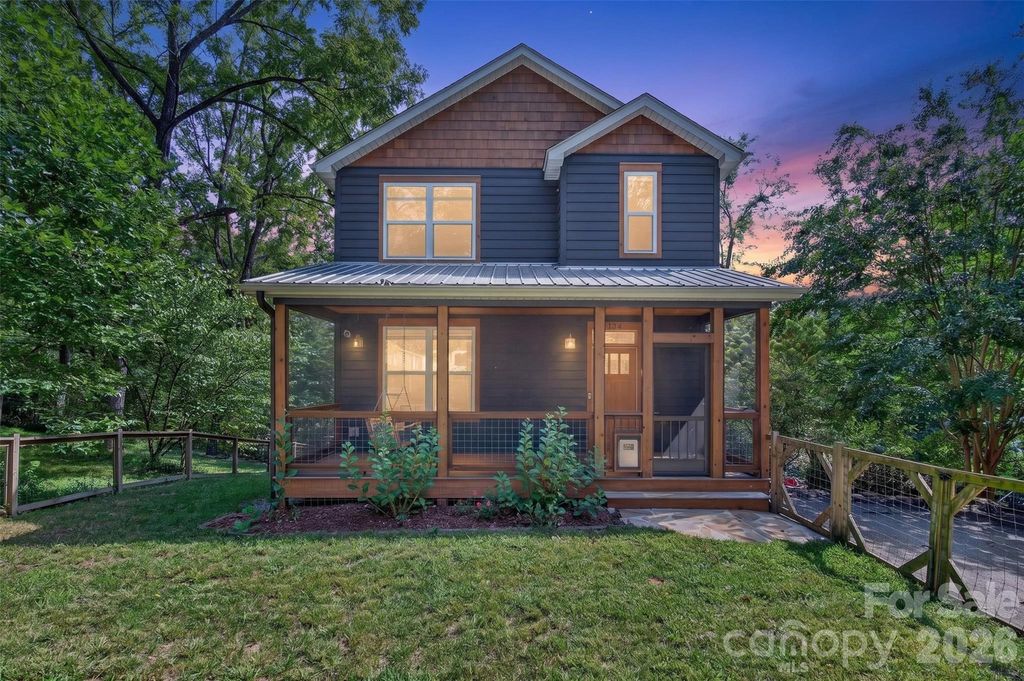 134 Shelburne Road, Asheville, NC 28806