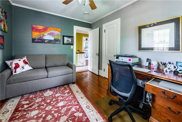 33 Sefton Drive, Cranston, RI 02905
