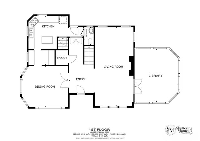 33 Sefton Drive, Cranston, RI 02905