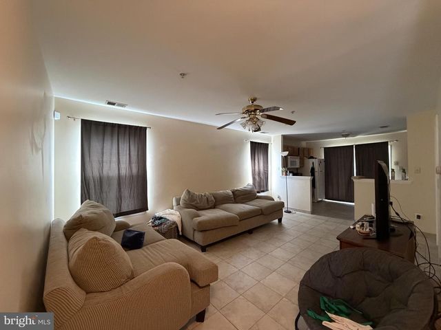 54 FOXGLOVE DR, Delran, NJ 08075