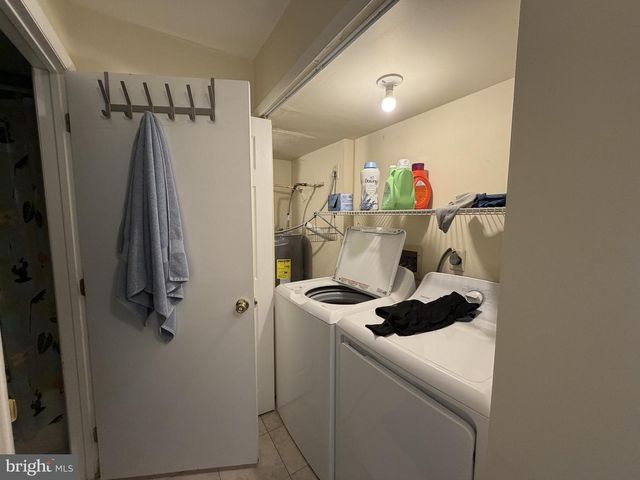 54 FOXGLOVE DR, Delran, NJ 08075