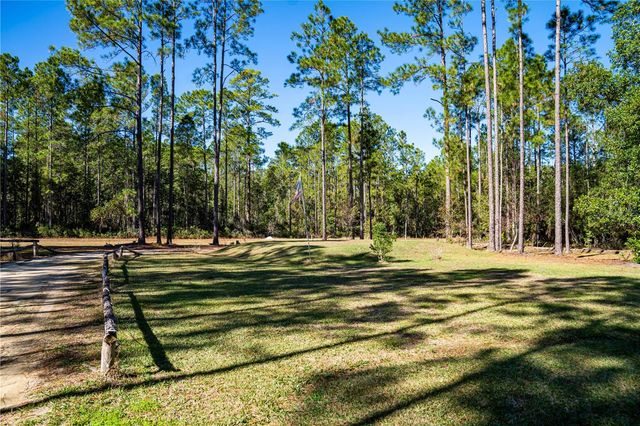132 NUTMEG TRAIL, Interlachen, FL 32148