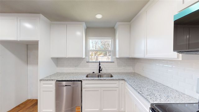 5648 De Cory Road, Fort Worth, TX 76134