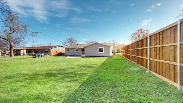 5648 De Cory Road, Fort Worth, TX 76134