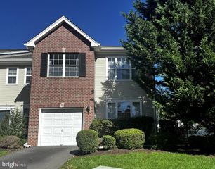601 CRESTSTONE CIR, Princeton, NJ 08540