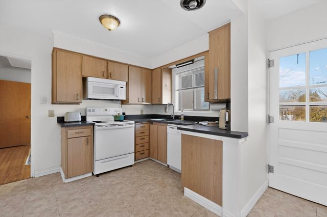 4217 Mackland Avenue NE, Albuquerque, NM 87110