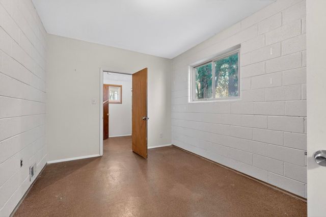 4217 Mackland Avenue NE, Albuquerque, NM 87110