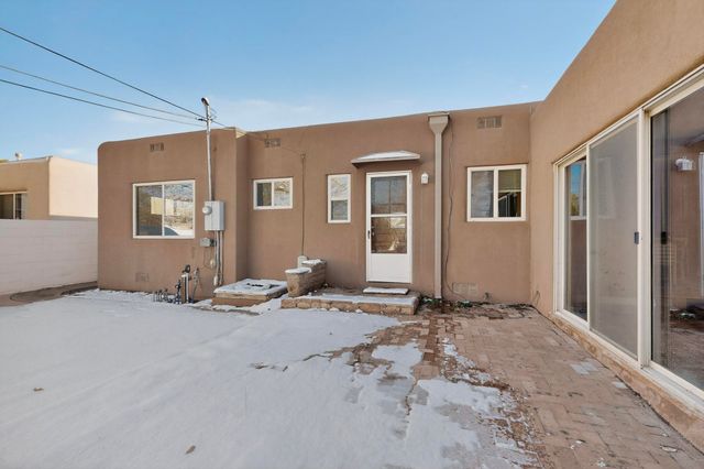 4217 Mackland Avenue NE, Albuquerque, NM 87110