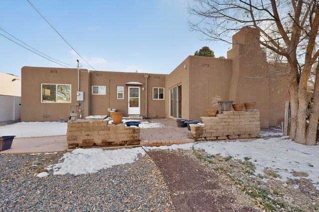 4217 Mackland Avenue NE, Albuquerque, NM 87110