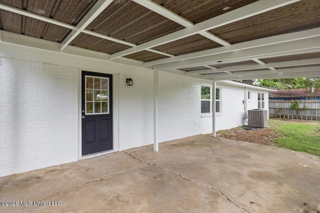 232 Trojan Drive, Pearl, MS 39208
