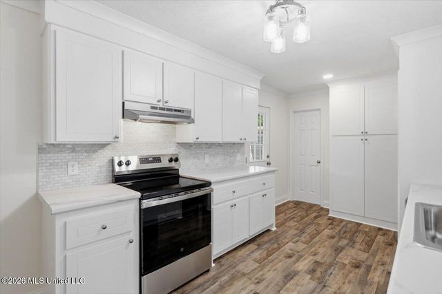 232 Trojan Drive, Pearl, MS 39208