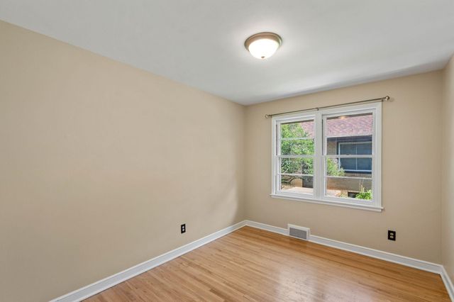 5633 Penn Avenue S, Minneapolis, MN 55419