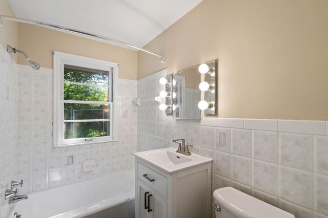 5633 Penn Avenue S, Minneapolis, MN 55419