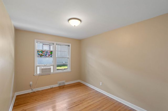 5633 Penn Avenue S, Minneapolis, MN 55419
