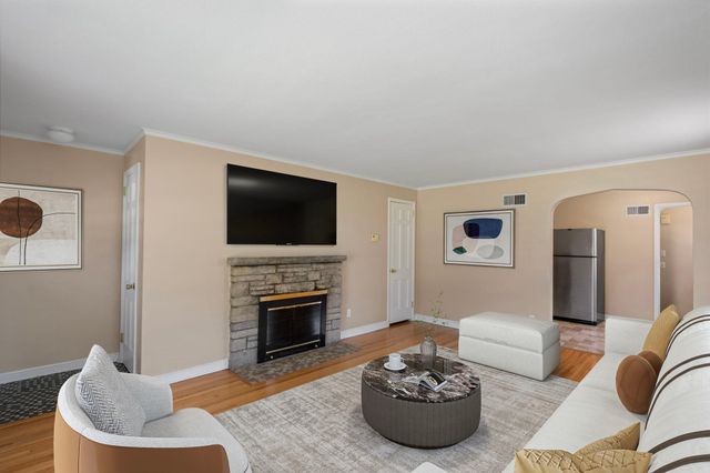 5633 Penn Avenue S, Minneapolis, MN 55419
