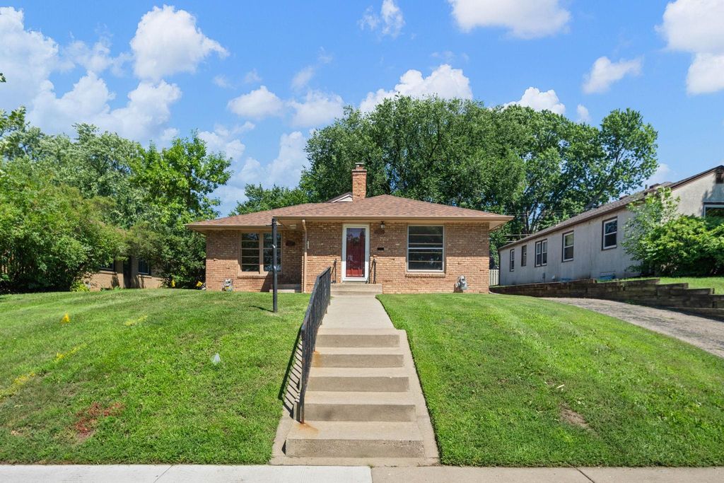 5633 Penn Avenue S, Minneapolis, MN 55419