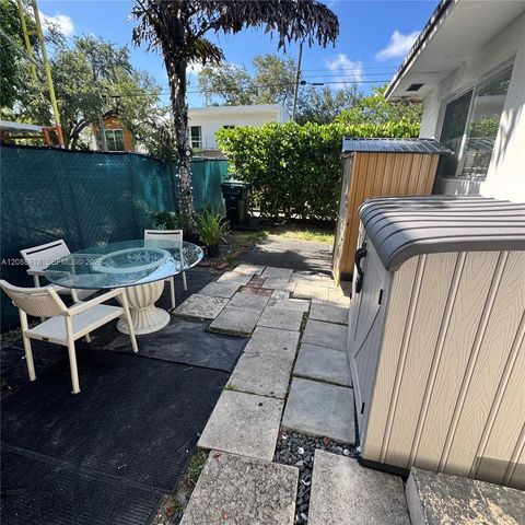 6157 SW 64th St 6157, South Miami, FL 33143