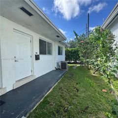 6157 SW 64th St 6157, South Miami, FL 33143
