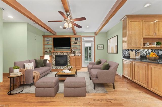 1625 Cutty Sark RD, Virginia Beach, VA 23454