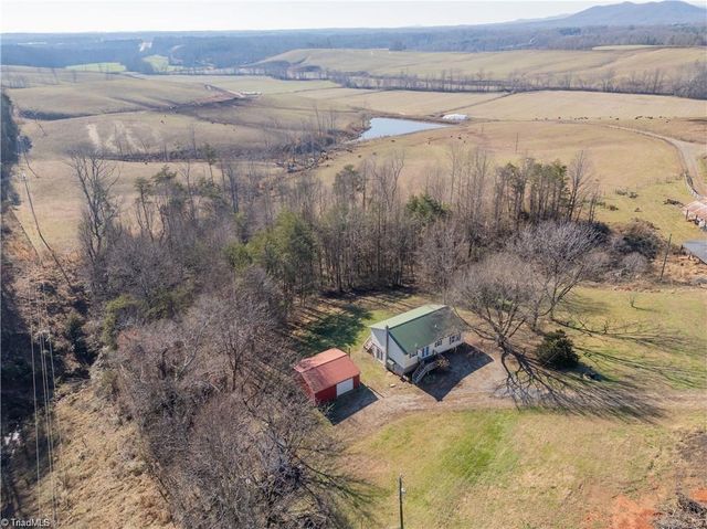 307 Water Trail, Mount Airy, NC 27030