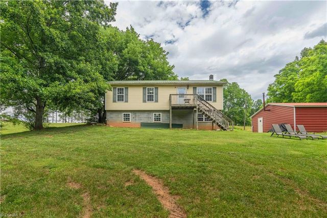 307 Water Trail, Mount Airy, NC 27030