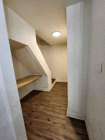 59 S 8th Street, Kansas City, KS 66101