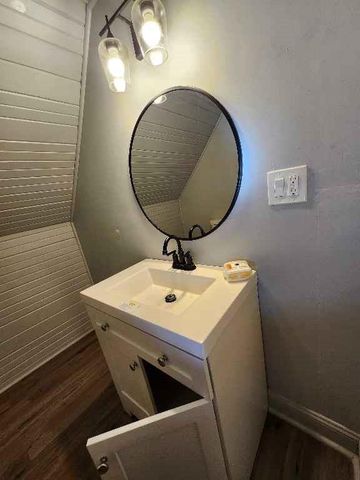 59 S 8th Street, Kansas City, KS 66101