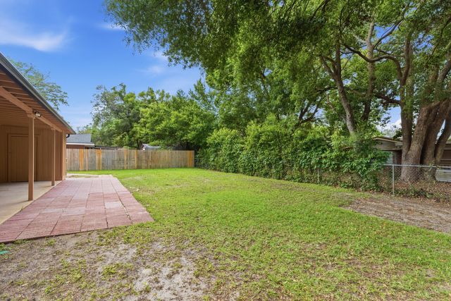 215 NW Sotir Street, Fort Walton Beach, FL 32548