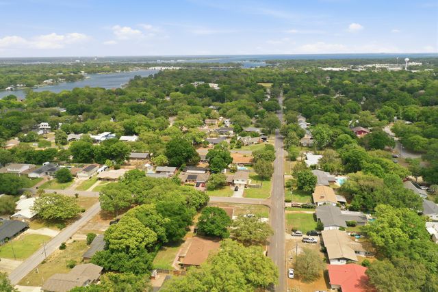 215 NW Sotir Street, Fort Walton Beach, FL 32548