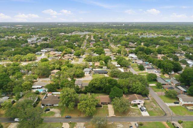 215 NW Sotir Street, Fort Walton Beach, FL 32548