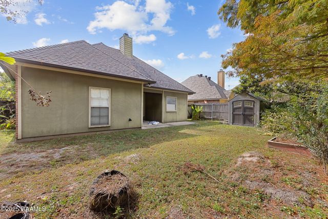 111 Meagans Way Drive, Youngsville, LA 70592