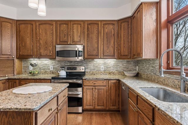 4299 Westchester Circle, Eagan, MN 55123