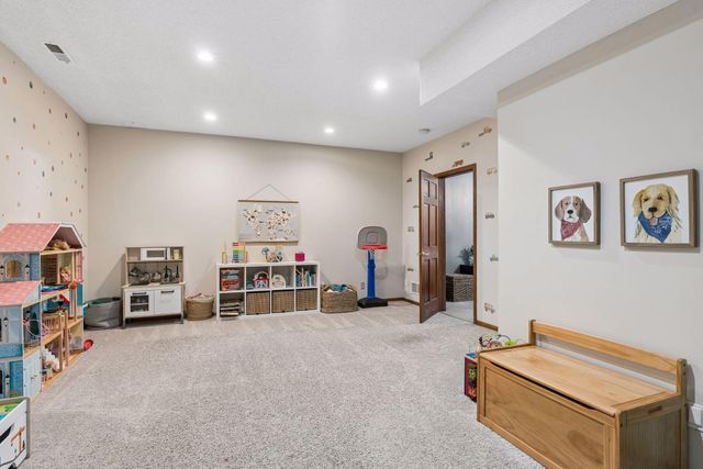 4299 Westchester Circle, Eagan, MN 55123