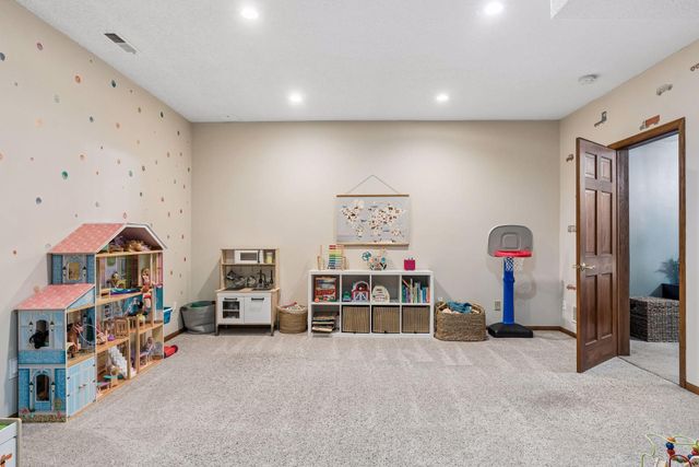 4299 Westchester Circle, Eagan, MN 55123