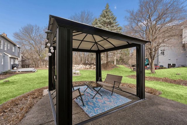 4299 Westchester Circle, Eagan, MN 55123