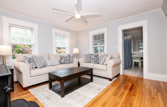 8 Washington Street, Stoneham, MA 02180