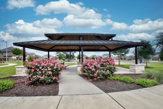 121 Kennicott DR, Kyle, TX 78640