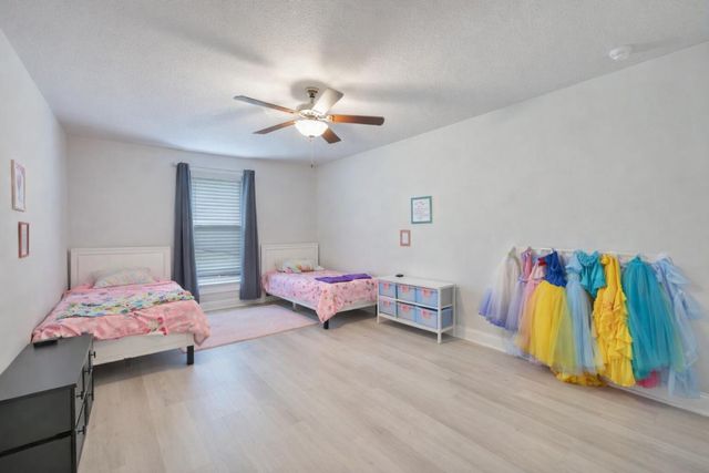 5833 Crestlake Drive, Crestview, FL 32536