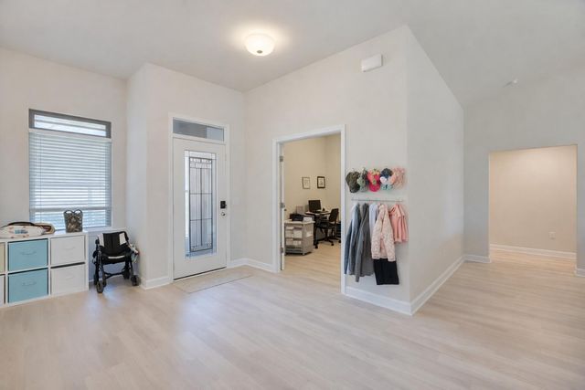 5833 Crestlake Drive, Crestview, FL 32536