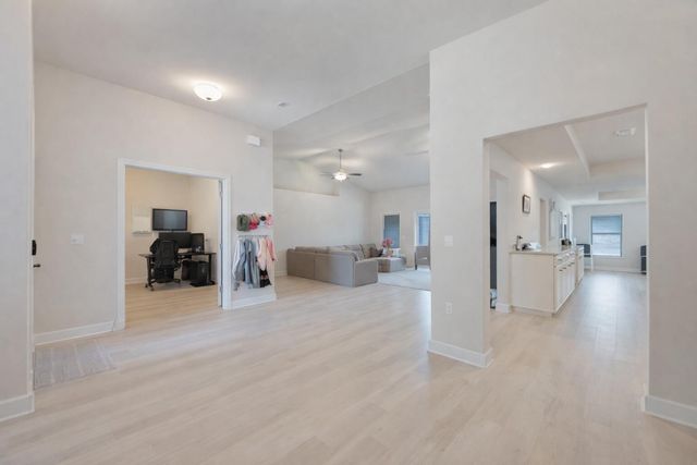 5833 Crestlake Drive, Crestview, FL 32536