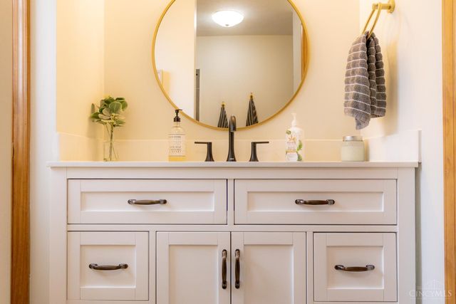 1452 Meadow Ridge Circle, Wilmington, OH 45177