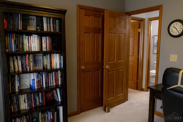 1452 Meadow Ridge Circle, Wilmington, OH 45177