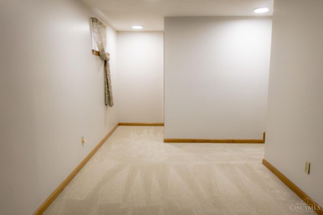 1452 Meadow Ridge Circle, Wilmington, OH 45177