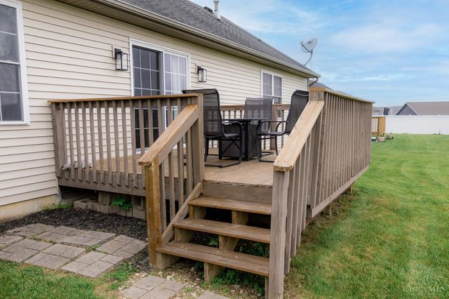 1452 Meadow Ridge Circle, Wilmington, OH 45177