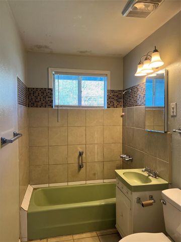 1606 Klauke Street, Rosenberg, TX 77471