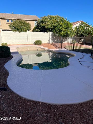 18606 W SUNNYSLOPE Lane, Waddell, AZ 85355