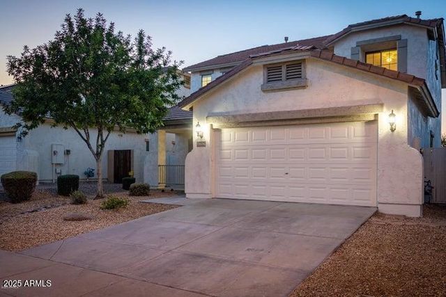 18606 W SUNNYSLOPE Lane, Waddell, AZ 85355
