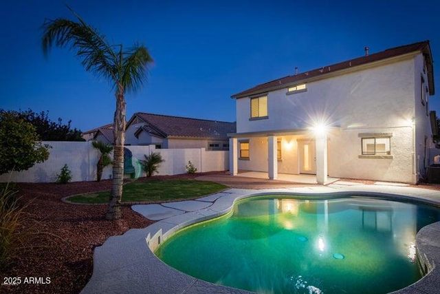 18606 W SUNNYSLOPE Lane, Waddell, AZ 85355