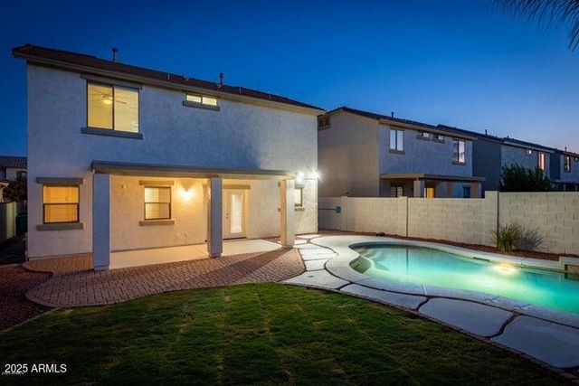 18606 W SUNNYSLOPE Lane, Waddell, AZ 85355