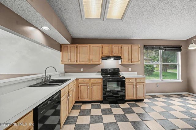 8361 ROCKRIDGE Drive, Jacksonville, FL 32244